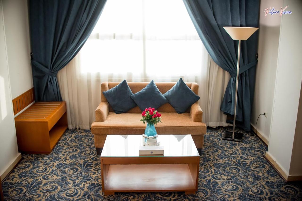 Rehana Plaza Hotel 5*