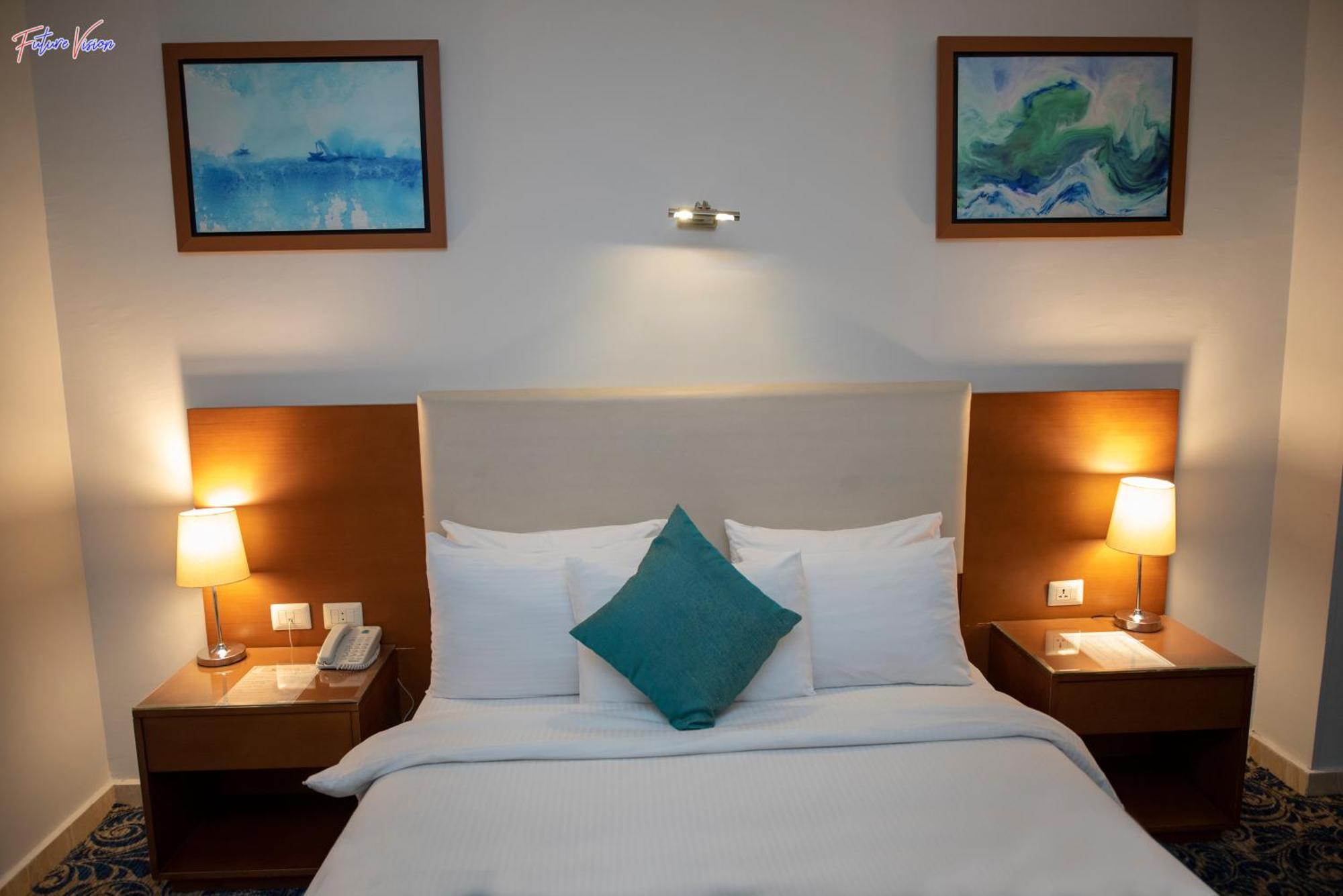 Hotel Rehana Plaza 5*