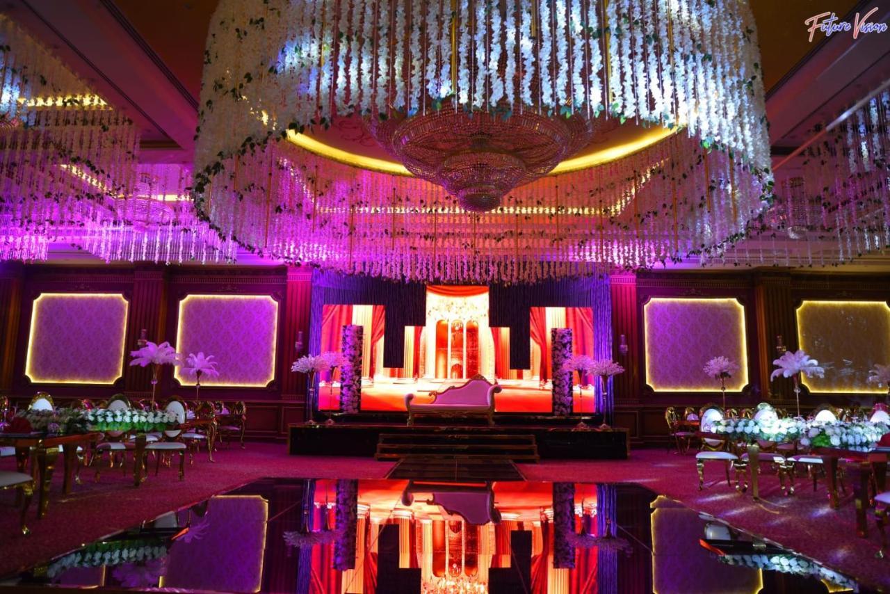 Rehana Plaza فندق 5*